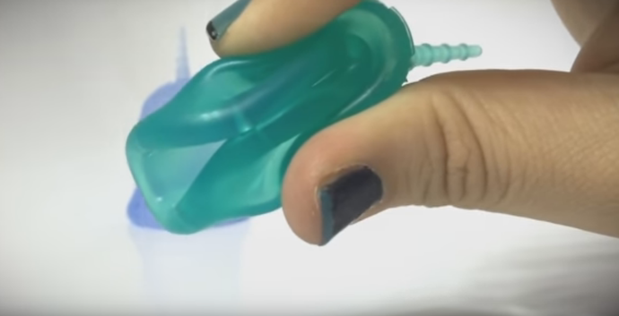 How to Fold a Menstrual Cup: The  Labia Menstrual Cup Fold